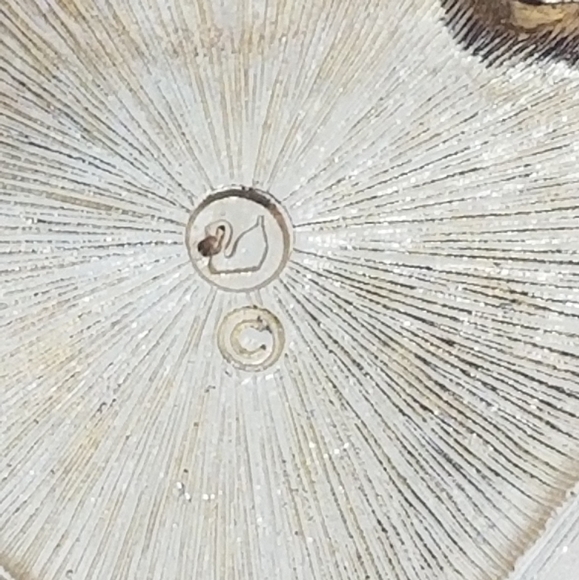 SWAROVSKI 1980S CRYSTAL CHECKERBOARD STATEMENT BROOCH - Picture 5 of 5